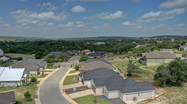 1808 N Chateau Lane, Kerrville, TX 78028