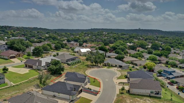 1808 N Chateau Lane, Kerrville, TX 78028