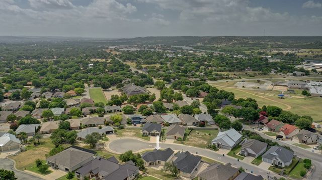 1808 N Chateau Lane, Kerrville, TX 78028