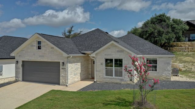 1808 N Chateau Lane, Kerrville, TX 78028