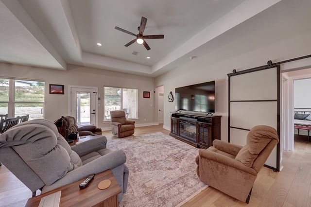 1808 N Chateau Lane, Kerrville, TX 78028