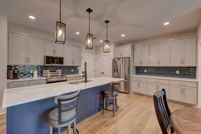 1808 N Chateau Lane, Kerrville, TX 78028