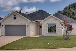 1808 N Chateau Lane, Kerrville, TX 78028