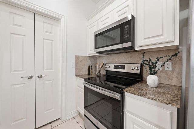 2838 Misty Heath Lane, Houston, TX 77082