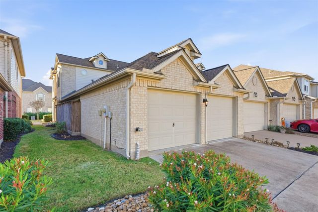 2838 Misty Heath Lane, Houston, TX 77082