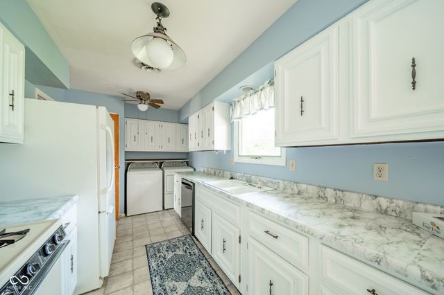 2505 Kimberly Court, Anderson, IN 46012