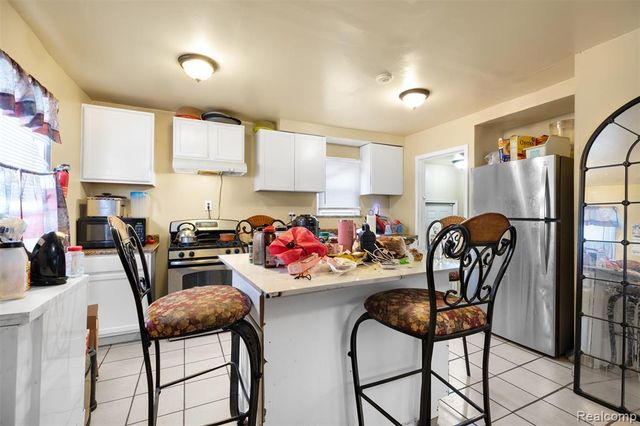 18468 Winthrop Street, Detroit, MI 48235