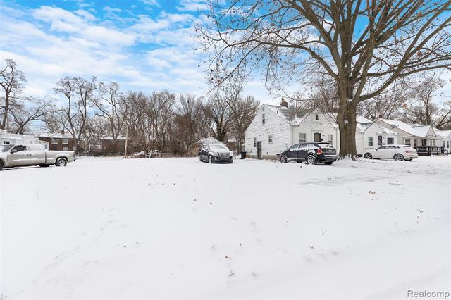 18468 Winthrop Street, Detroit, MI 48235