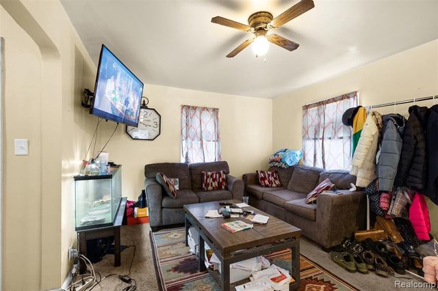 18468 Winthrop Street, Detroit, MI 48235