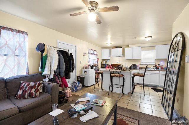 18468 Winthrop Street, Detroit, MI 48235