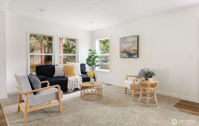 7895 San Juan Avenue, Clinton, WA 98236