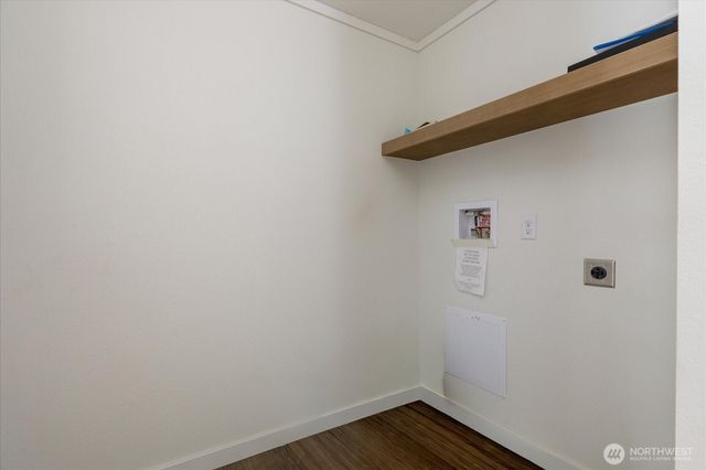 7895 San Juan Avenue, Clinton, WA 98236