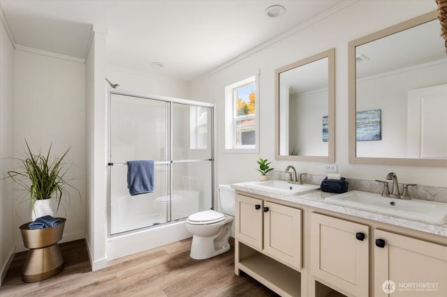 7895 San Juan Avenue, Clinton, WA 98236