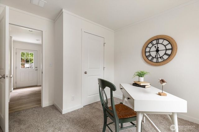 7895 San Juan Avenue, Clinton, WA 98236