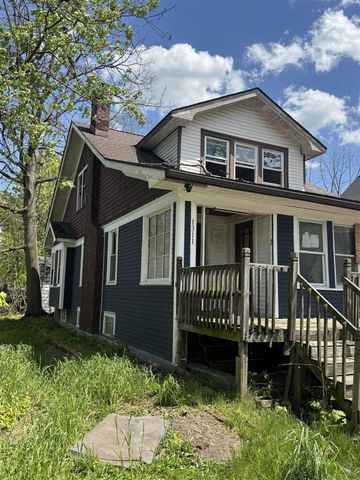 1311 James Street, Kalamazoo, MI 49001