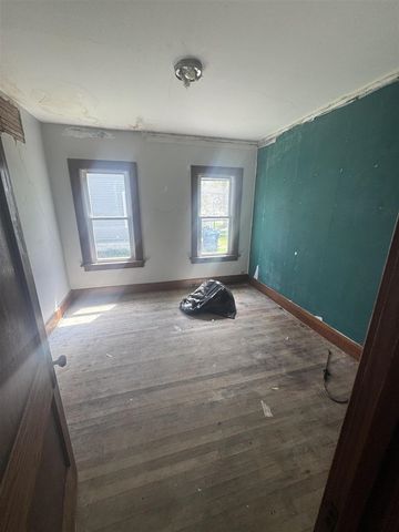 1311 James Street, Kalamazoo, MI 49001