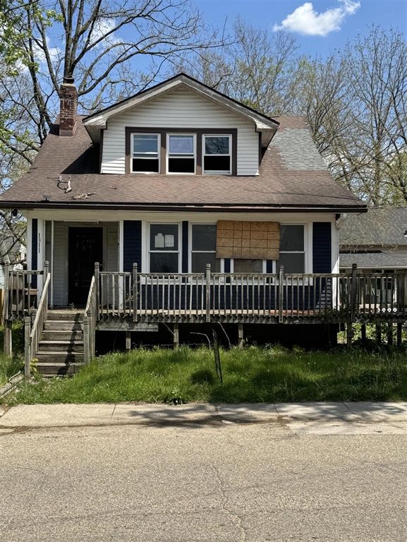 1311 James Street, Kalamazoo, MI 49001