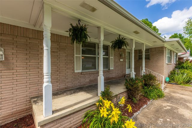 312 E 16th Street, Claremore, OK 74017
