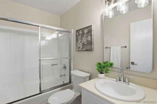 1225 N Broadway 20, Escondido, CA 92026