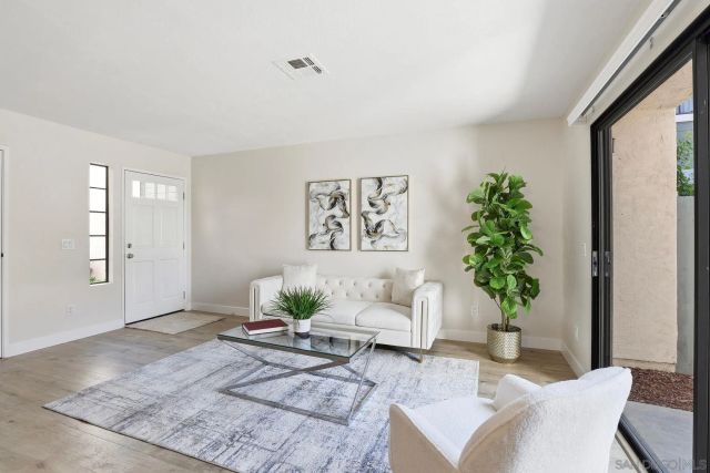 1225 N Broadway 20, Escondido, CA 92026