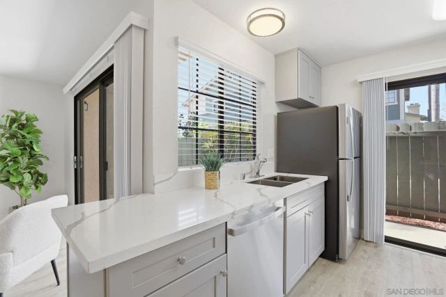 1225 N Broadway 20, Escondido, CA 92026