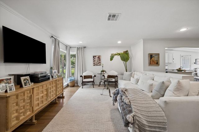 3110 Castlewood Street, Houston, TX 77025