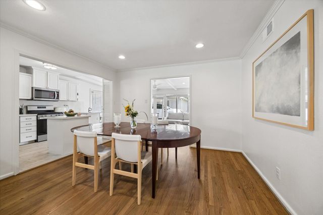 3110 Castlewood Street, Houston, TX 77025