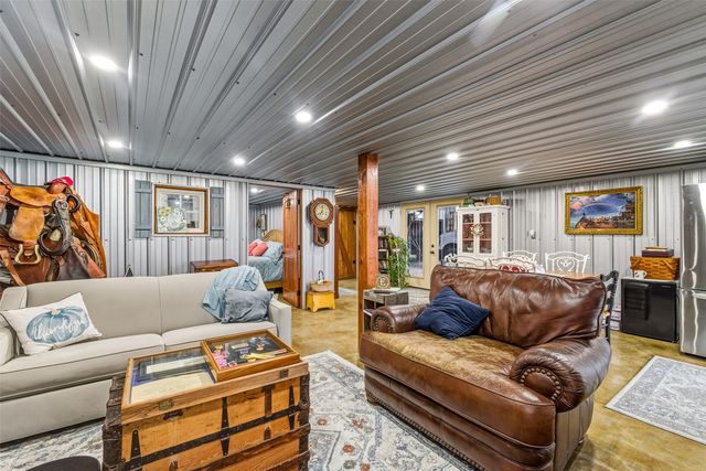 2119 HIGHWAY 135, Winnsboro, LA 71275