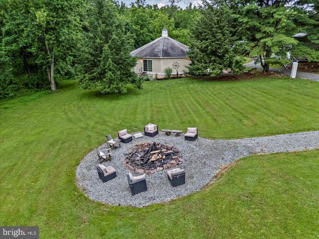 1962 TOLLGATE RD, Palm, PA 18070