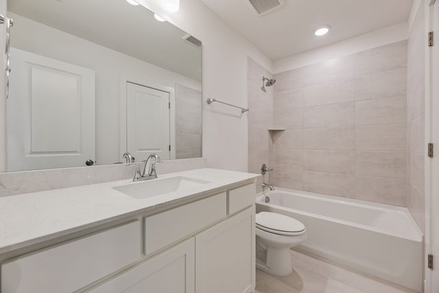 7440 Pondview Lane, Fort Worth, TX 76123