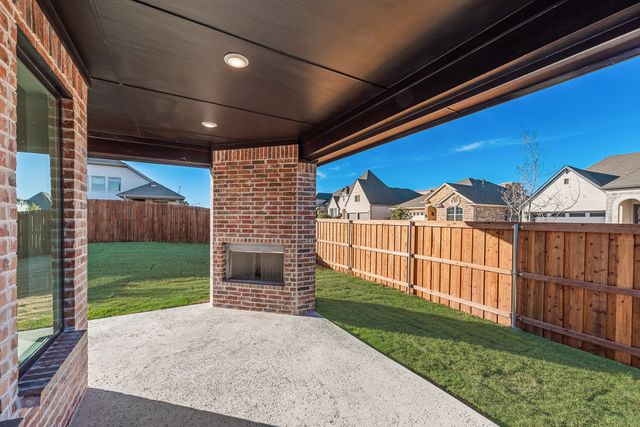 7440 Pondview Lane, Fort Worth, TX 76123