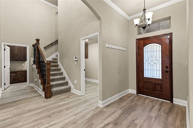 61 North Shore Circle, Waco, TX 76708