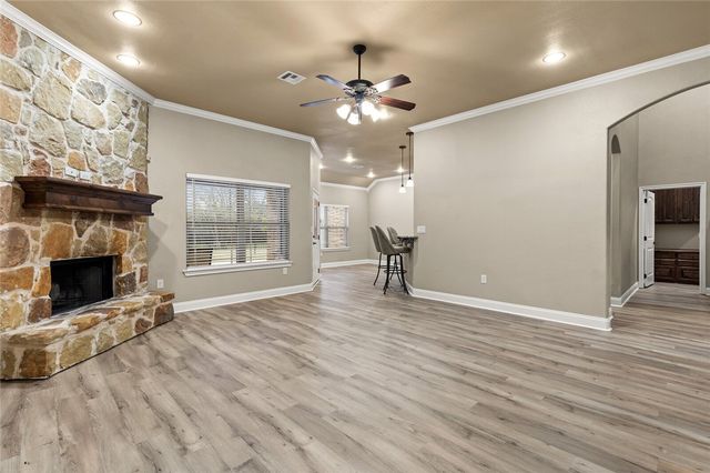 61 North Shore Circle, Waco, TX 76708