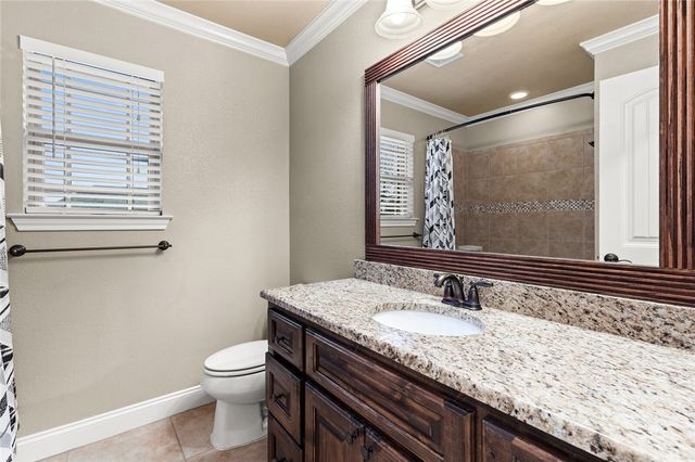 61 North Shore Circle, Waco, TX 76708