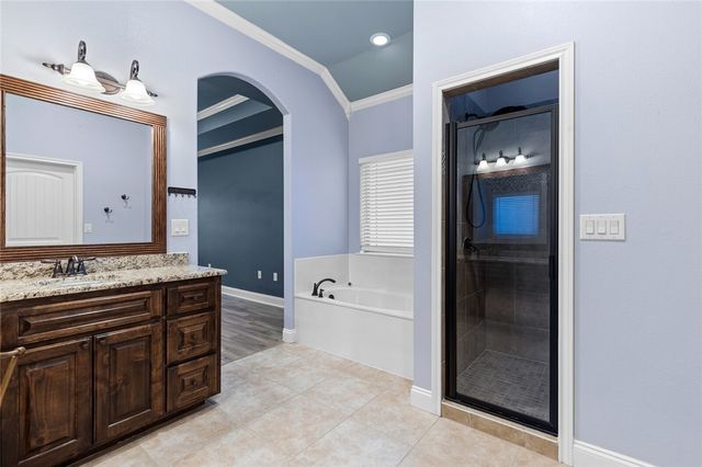 61 North Shore Circle, Waco, TX 76708