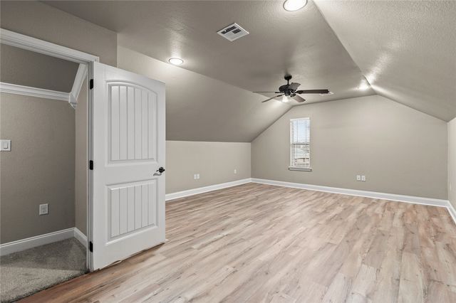 61 North Shore Circle, Waco, TX 76708