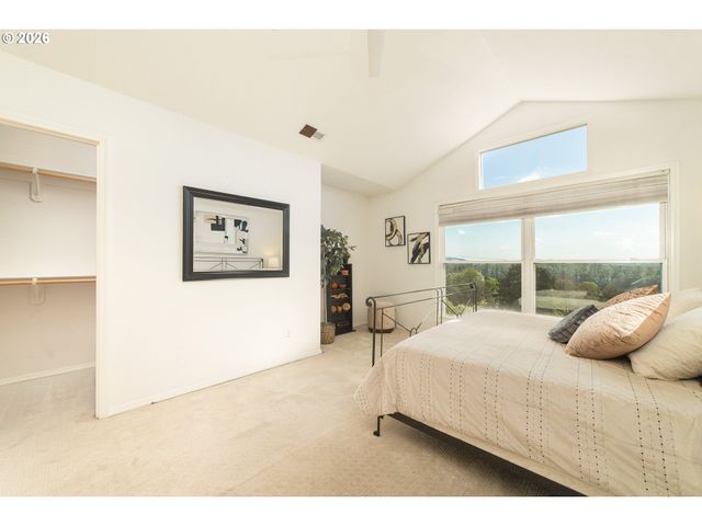 5028 Sw VIEW POINT Ter, Portland, OR 97239