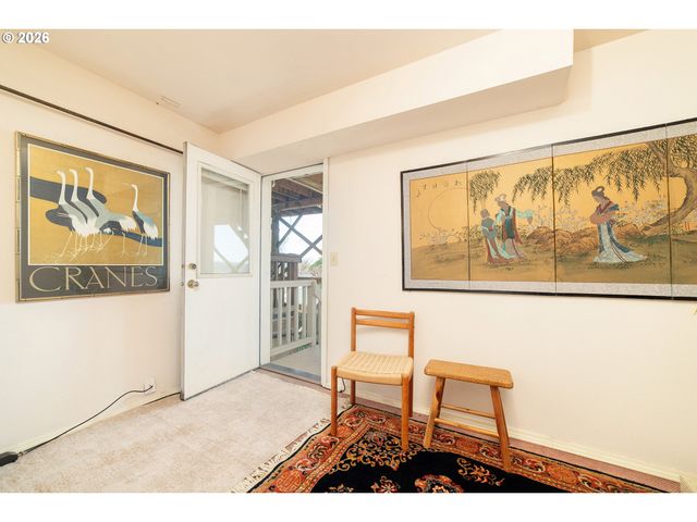 5028 Sw VIEW POINT Ter, Portland, OR 97239