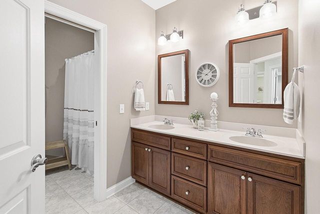 111 Bayfield COURT, Lake Mills, WI 53551