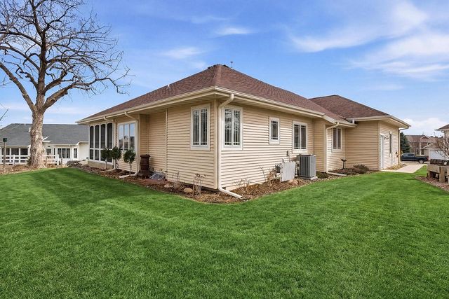 111 Bayfield COURT, Lake Mills, WI 53551