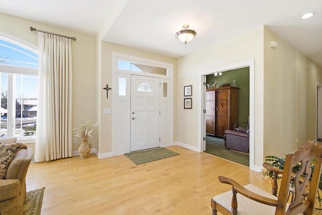 111 Bayfield COURT, Lake Mills, WI 53551