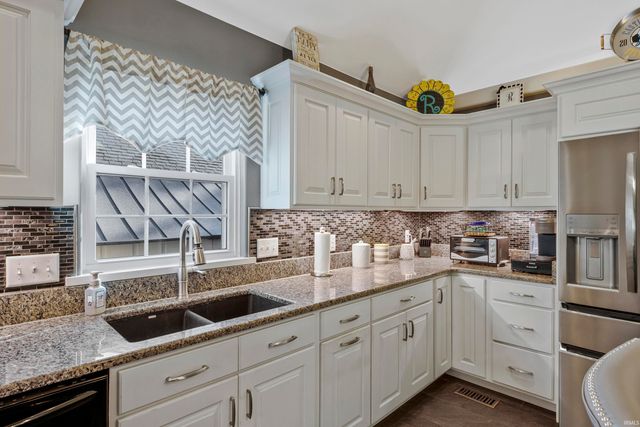 3666 Katalla Drive, Newburgh, IN 47630