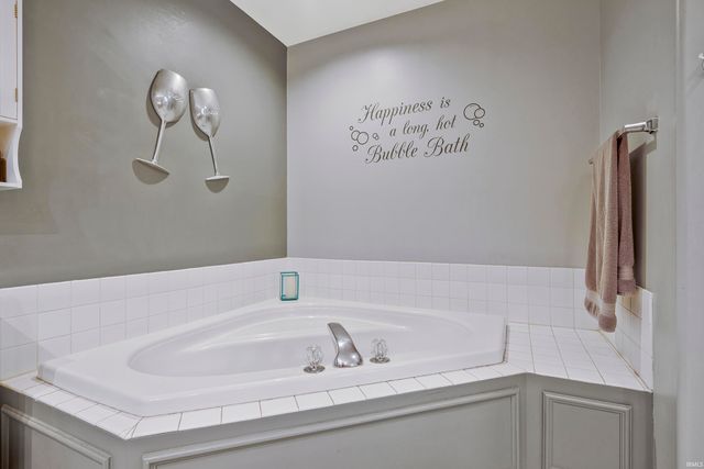 3666 Katalla Drive, Newburgh, IN 47630