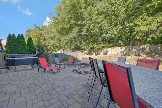 3666 Katalla Drive, Newburgh, IN 47630