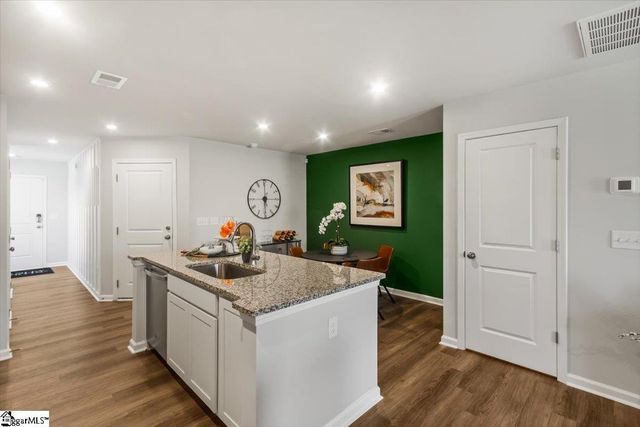 1297 Forestbrook Lane, Spartanburg, SC 29303