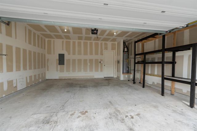 245 Rainey DR, Jarrell, TX 76537