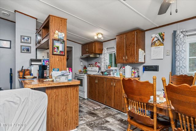 409 W Loop Rd, Sparta, TN 38583