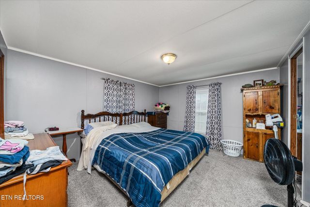 409 W Loop Rd, Sparta, TN 38583