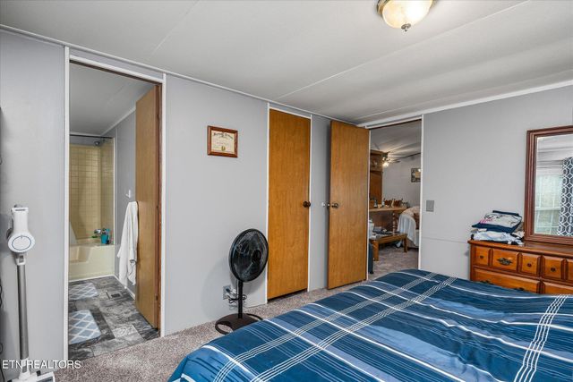 409 W Loop Rd, Sparta, TN 38583