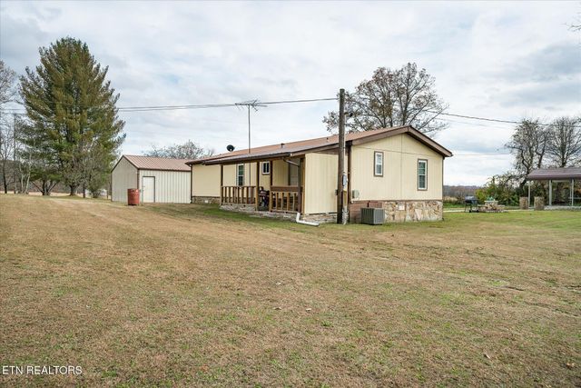409 W Loop Rd, Sparta, TN 38583